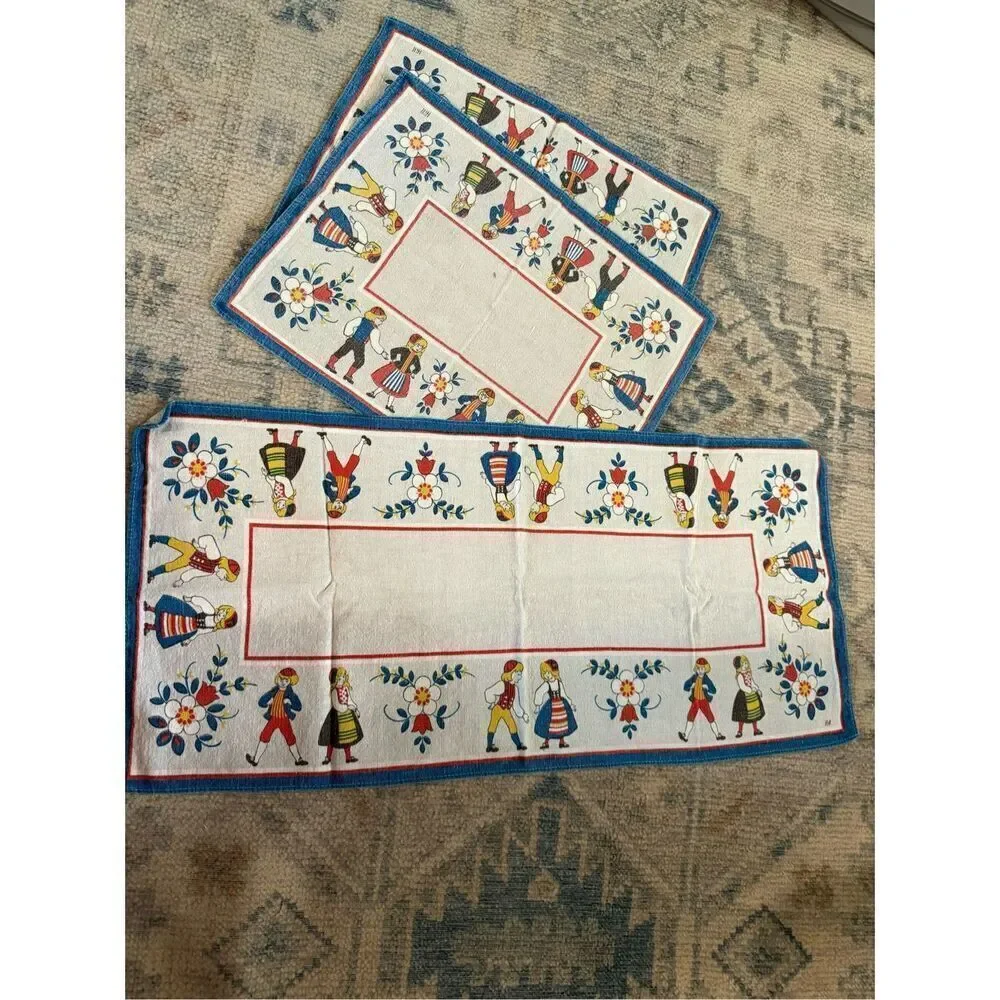 Vintage Hill Sweden Table Runner Linens And 2 Placemats